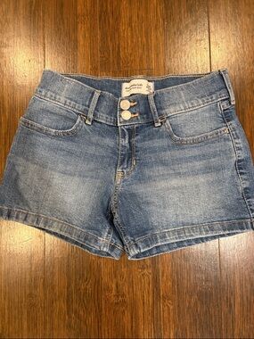 abercrombie kids blue denim low midi shorts